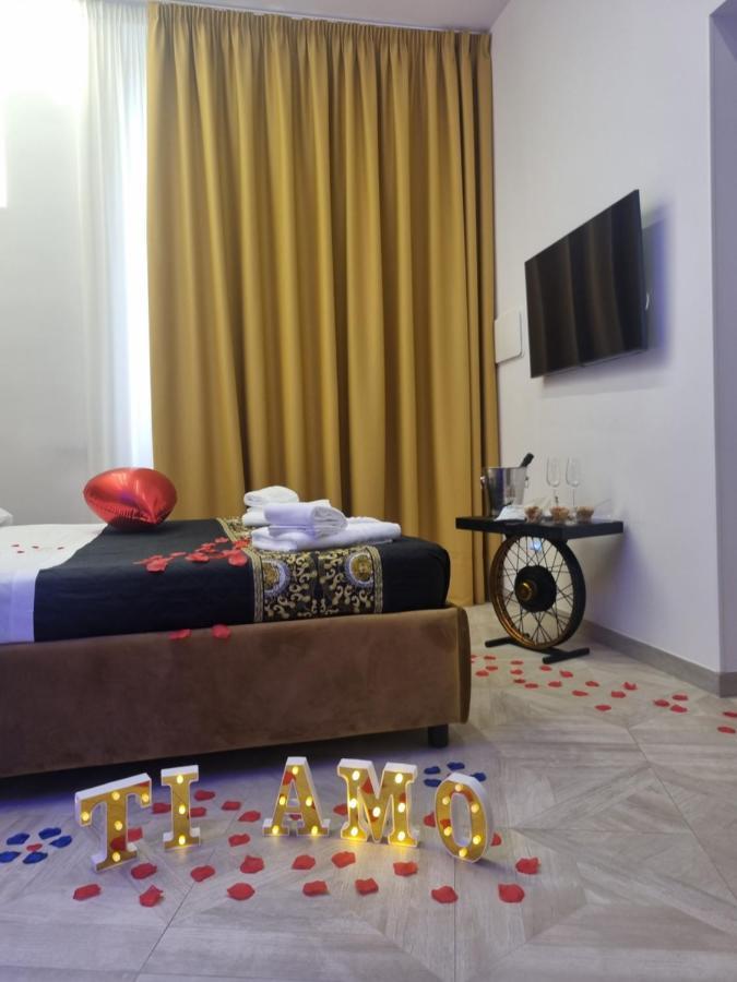 Twin Towers Naples Luxury Bed and Breakfast Eksteriør billede