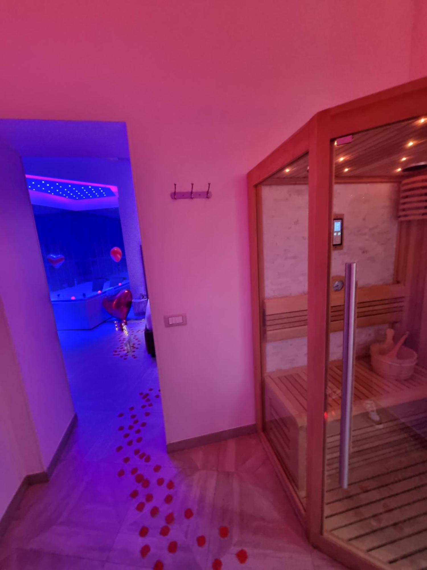 Twin Towers Naples Luxury Bed and Breakfast Eksteriør billede